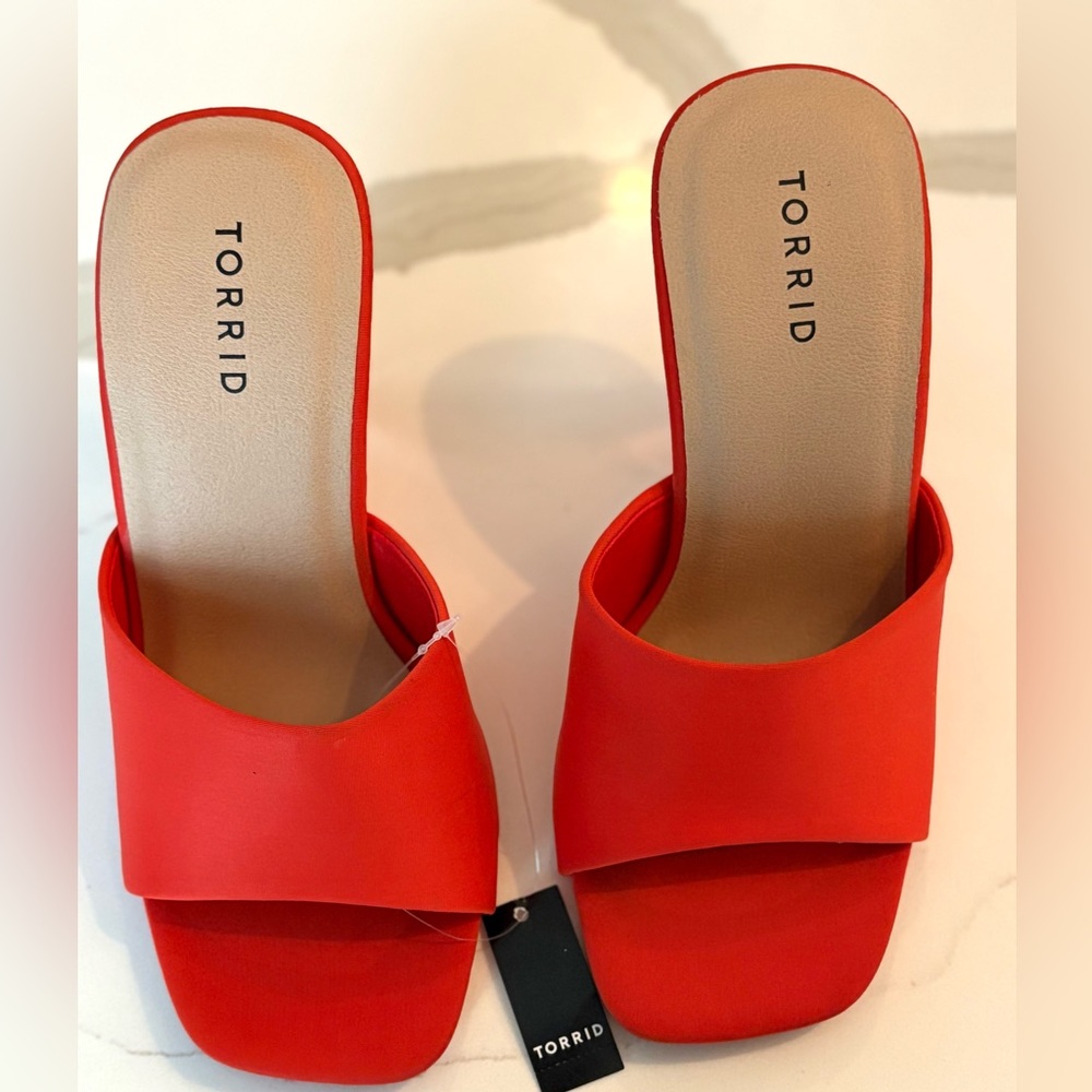 TORRID Lucite Flare Heel Sandal - Picture 5 of 11